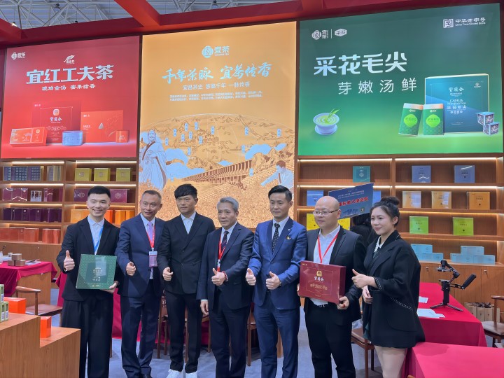 图1:展会现场(1).jpg 图1:展会现场(1).jpg